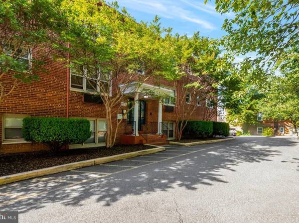 2036 N Woodrow St APT 5, Arlington, VA 22207