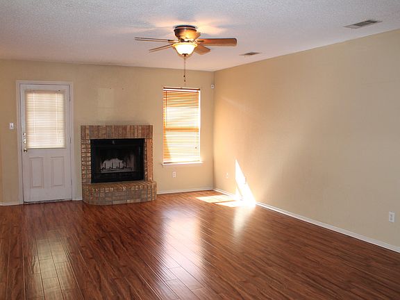 3rd image of 2306 Guy Cir