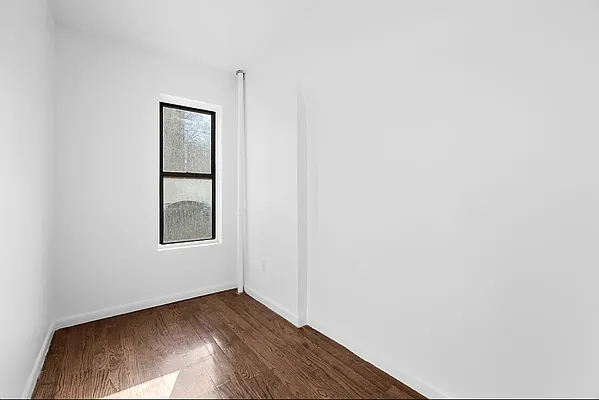 Rented by REAL New York | media 9