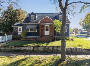 2875 Pikes Ave, Akron, OH 44314