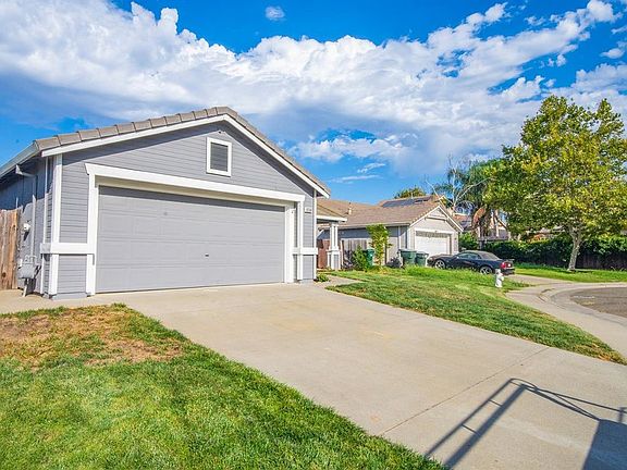 3rd image of 8354 Soucran Ct