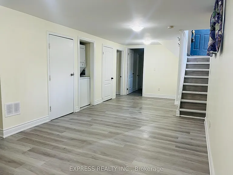 711 Dunlop St W #BASEMENT — Photo 4
