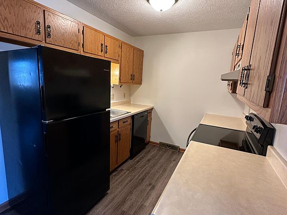 5th image of 2225 Hageman Ave