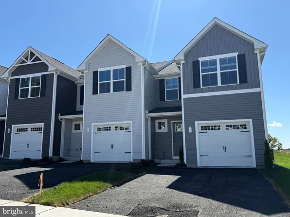 32 Breckenridge Dr, Hagerstown, MD 21740