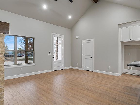 5th image of 920 S Rock Hollow Ct
