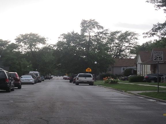 4th image of 544 Waltham St