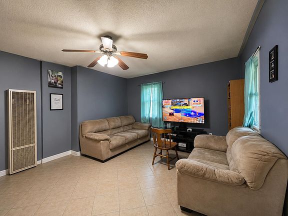 4th image of 426 N Sheaffer Ave