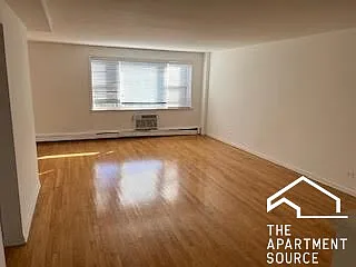 8644 Skokie Blvd Photo 1