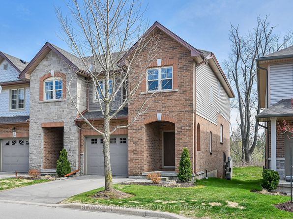 78 Myers Ln, Hamilton, ON L9G 0A5
