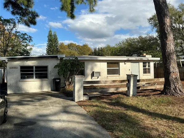 10791 105th St, Largo, FL 33773