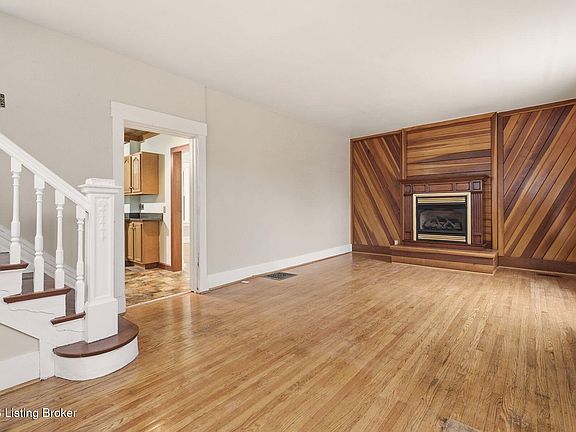 5th image of 1722 Eastern Pkwy