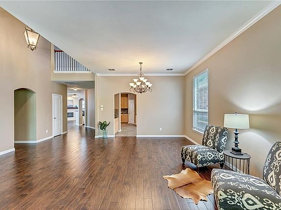3rd image of 3804 Cadet Ln