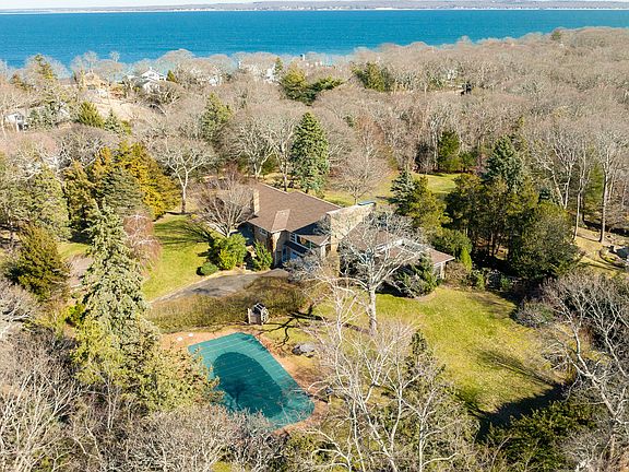3rd image of 230 Bridge Ln