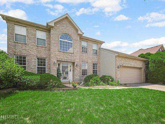 2nd image of 3569 Charlemaine Dr