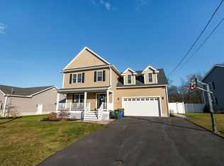 27 Theodore St, Fall River, MA 02720
