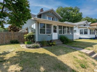 2231 7th St, Moline, IL 61265