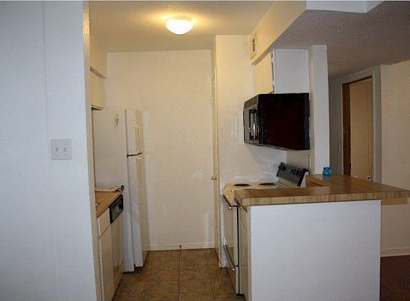 5th image of 904 University Oaks Blvd APT 143