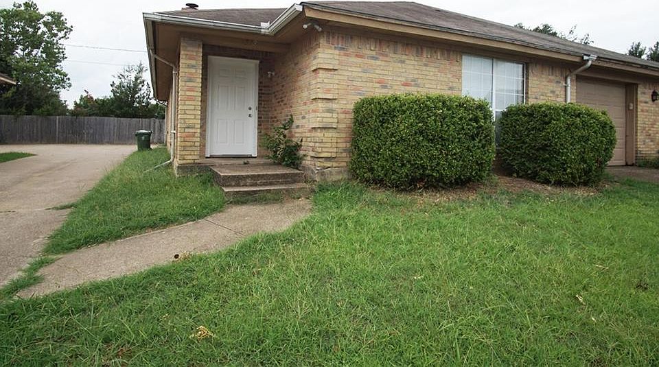 1st image of 4318 Kelly Hill Dr