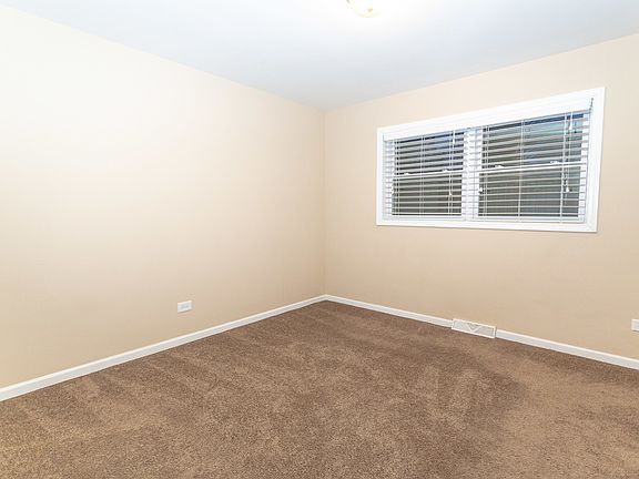 5th image of 127 W Ash St APT C