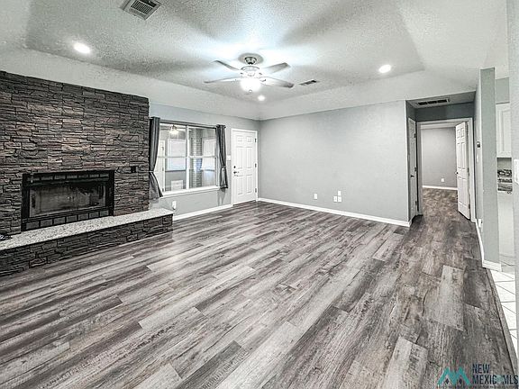 4th image of 303 Mission Arch Dr