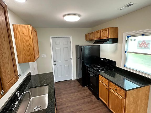 5th image of 5032 Carolina St