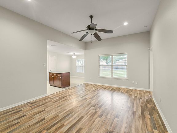 5th image of 30815 W Lost Creek Blvd