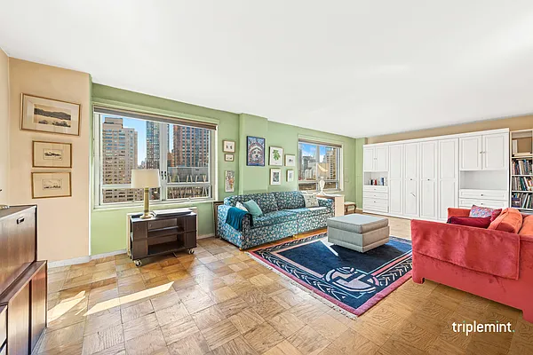 Sold by Triplemint | media 2