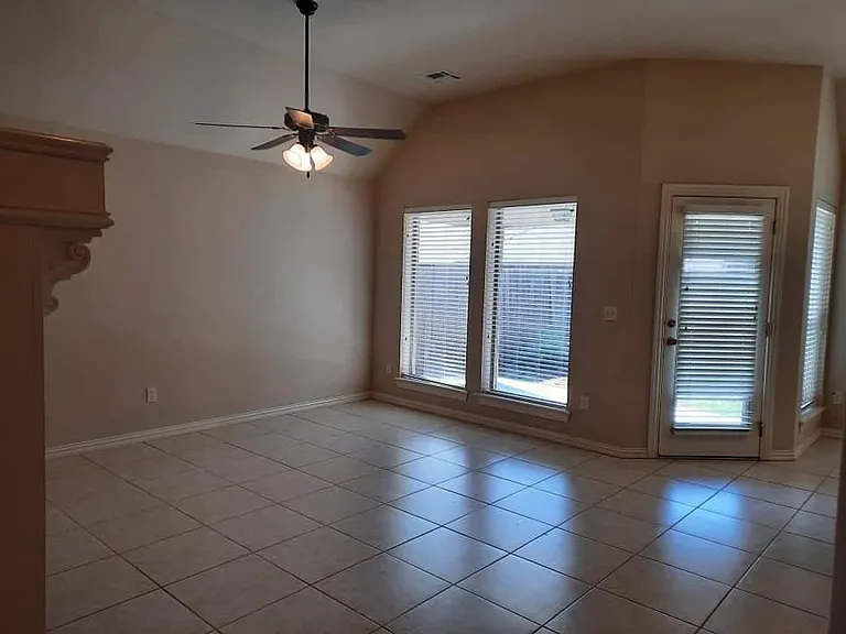3606 Carnoustie Dr — Photo 11