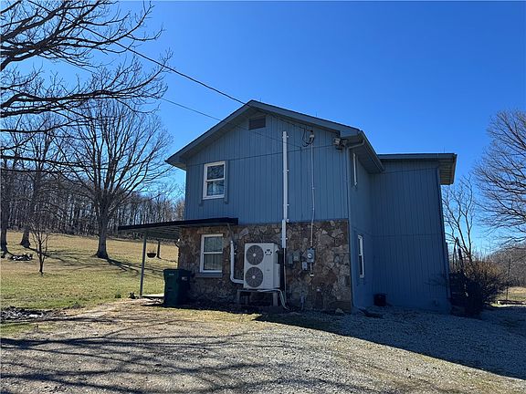 5th image of 259 Carey Ln