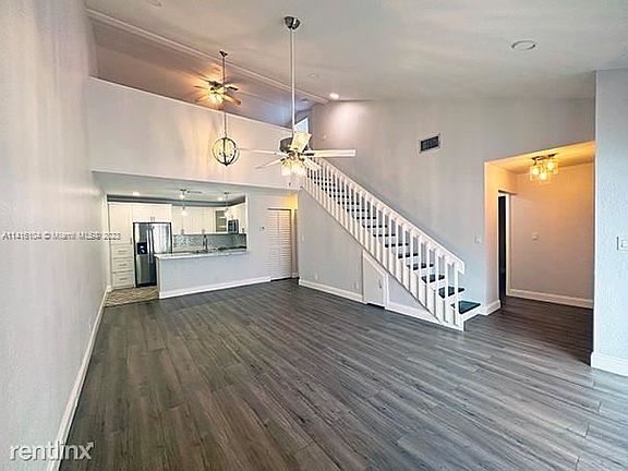 3rd image of 3368 NW 101st Ave