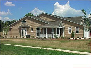 1st image of 34 Hillhouse Ln