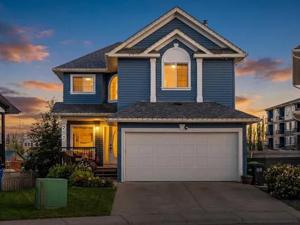 217 NW Bayside Pl SW, Airdrie, AB T4B 2X4