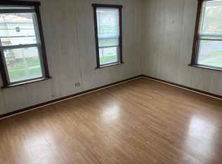 303 N Center St, East Syracuse, NY 13057
