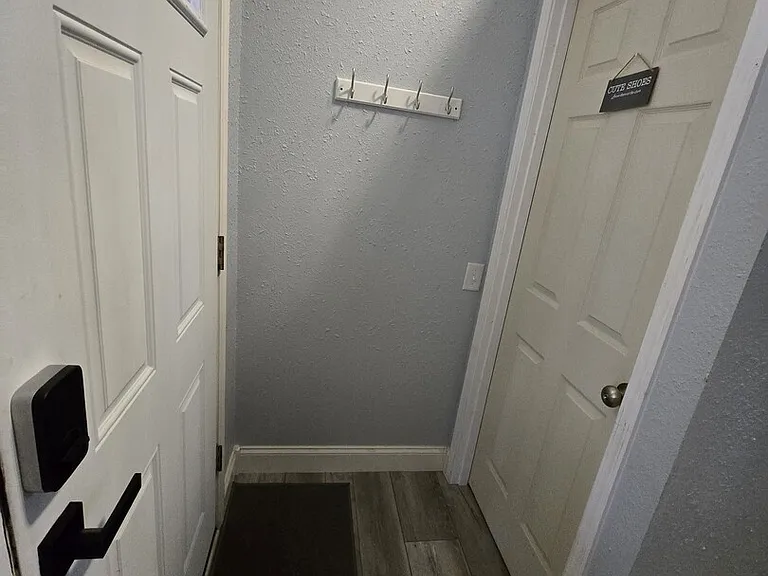 Dodder Ln SW — Photo 23