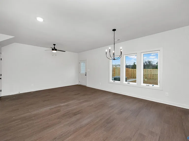 2506 Freeman Rd — Photo 13