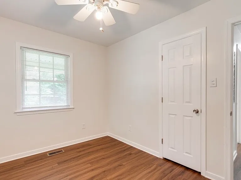 4321 N Huguenot Rd — Photo 29