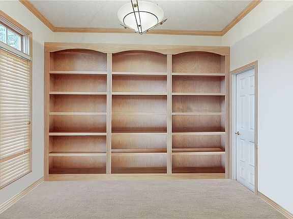 4th image of 36890 Aberdeen Ln