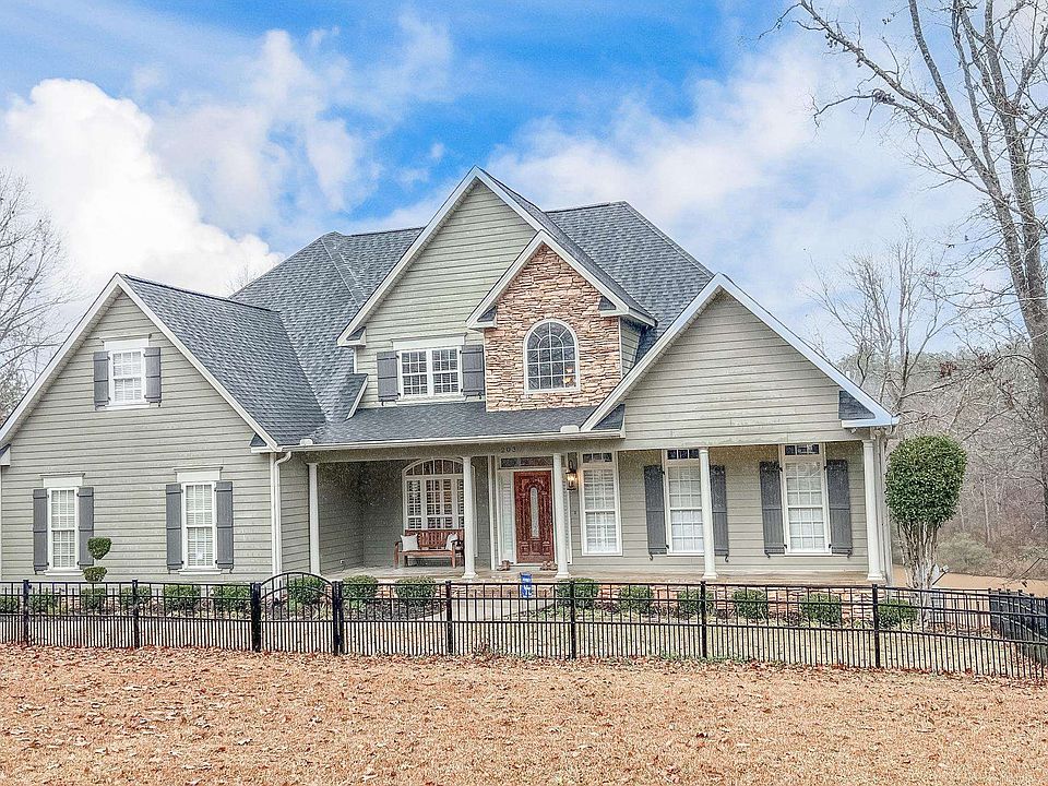 1st image of 203 Tumbling Shoals Dr