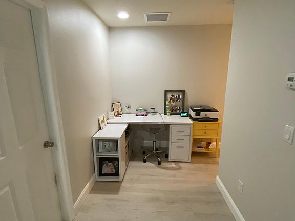 4th image of 1065 Normandie Way