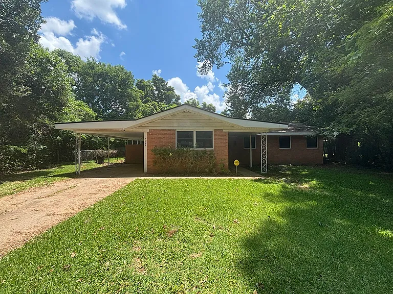 4024 Reily Ln — Photo 1