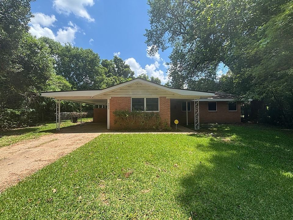 1st image of 4024 Reily Ln