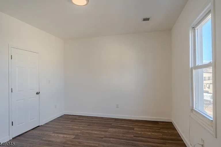 86-88 Abinger Pl #2R — Photo 8