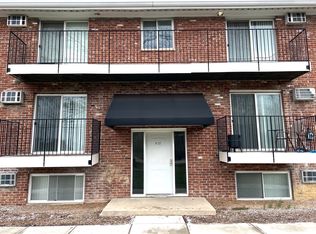 Warren Park 1-2 Bedroom Apartments, Indianapolis, IN 46219