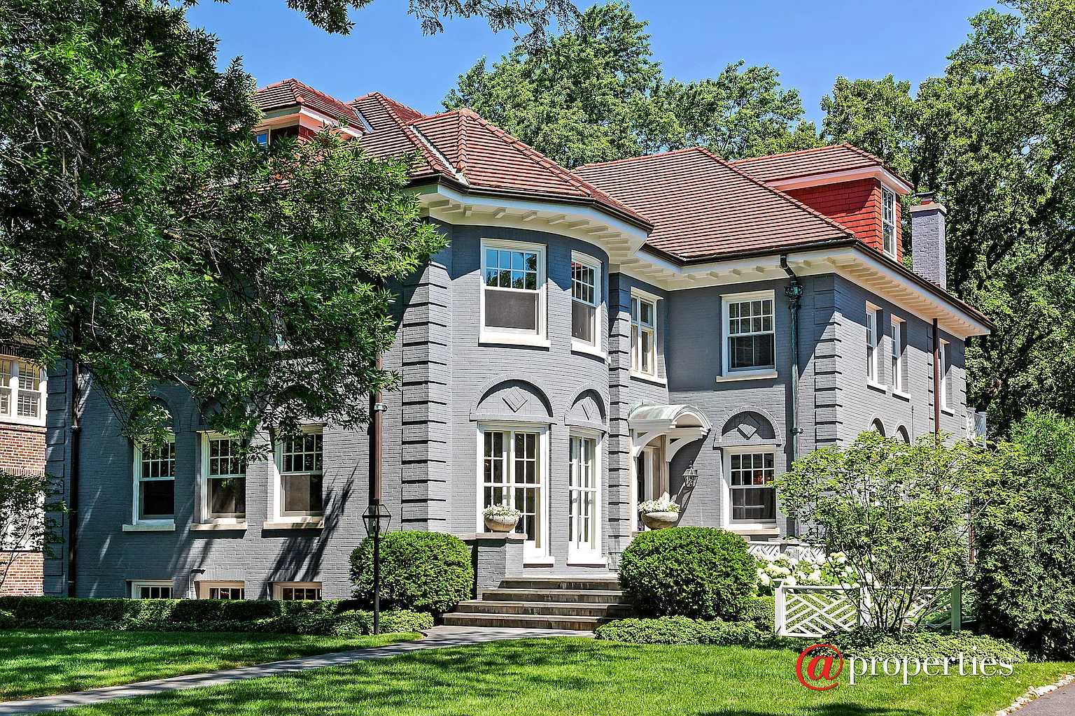89 Robsart Rd photo 1