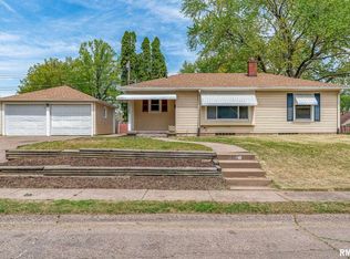 2308 W Lombard St, Davenport, IA 52804