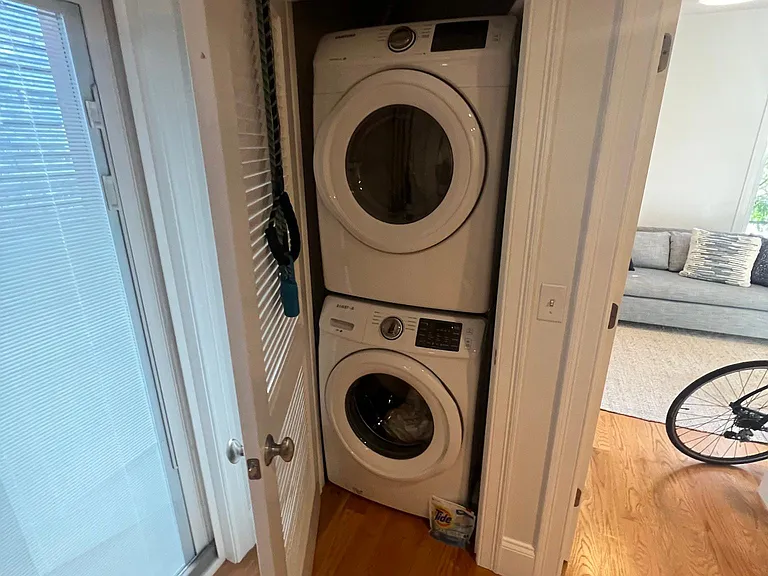 179 W 5th St #2 — Photo 7