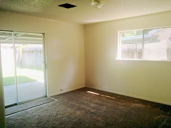 4th image of 658 Rockbrook Dr