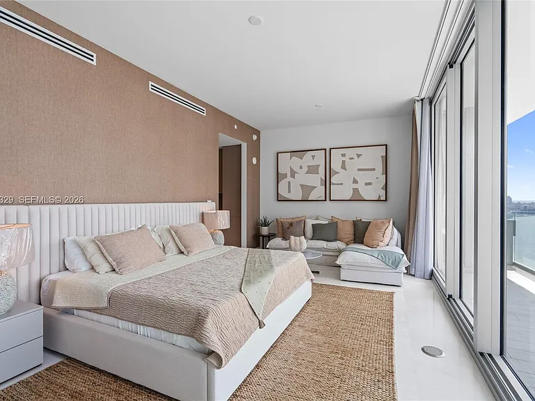 300 Biscayne Boulevard Way #2601E — Photo 14