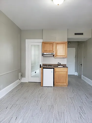 1324 Locust St #1 Photo 1