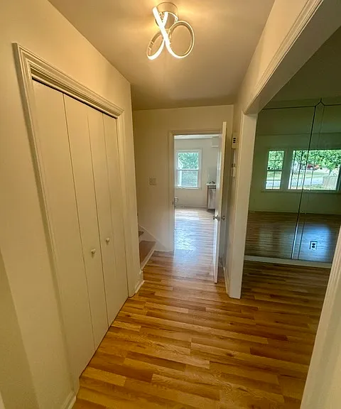 5404 Knollwood Rd — Photo 4